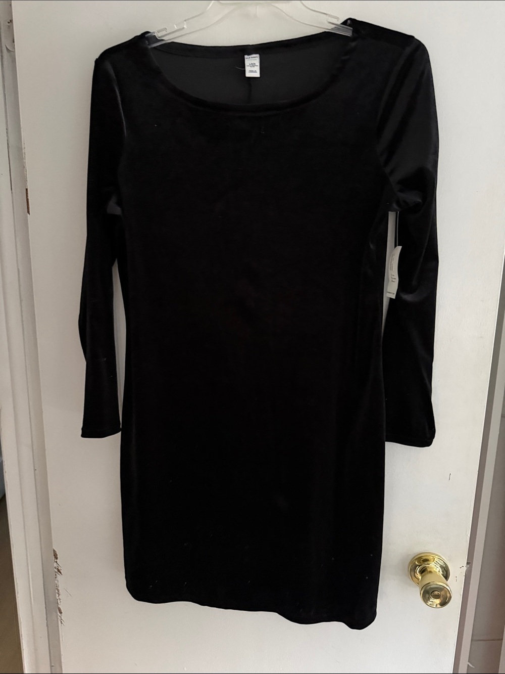 Old Navy Black Velvet Long Sleeve Scoop Neck Dress